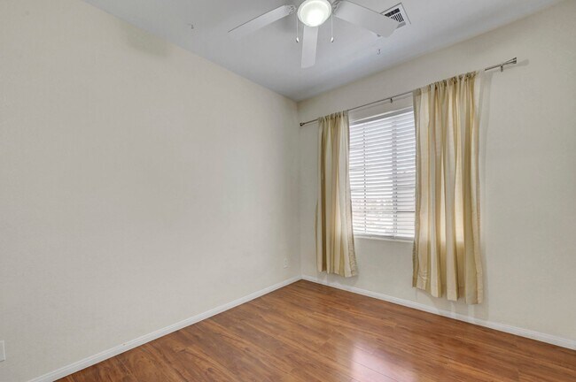 Building Photo - 8904 Nautilus Vista Ct