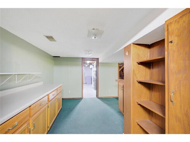 Building Photo - 11333 Welcome Ave N