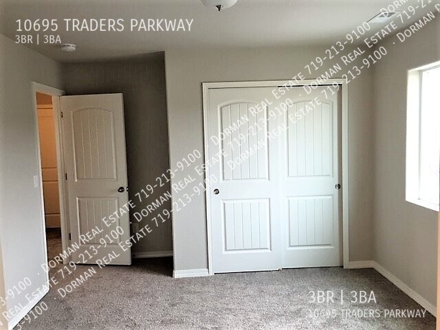 Building Photo - 10695 Traders Pkwy