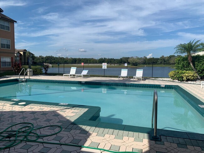 Building Photo - Spacious and Beautiful - Unfurnished 2/2 at Villas Del Sol !