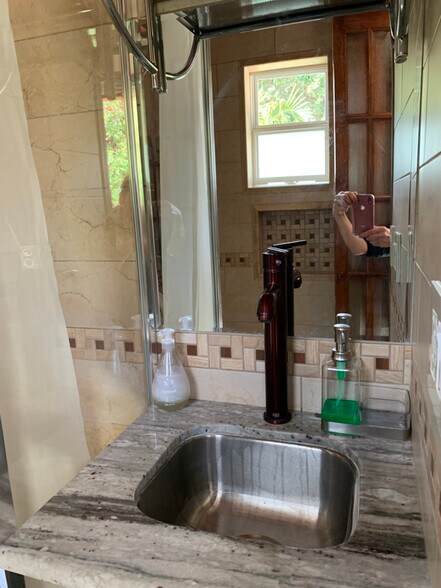 Building Photo - 22970 Crespi St