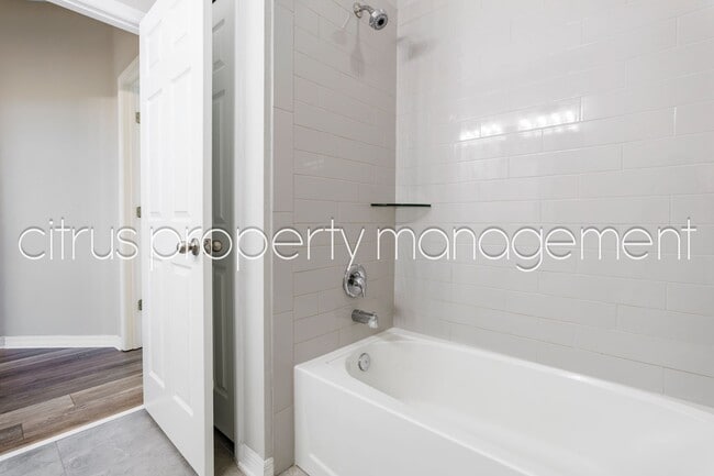 Building Photo - Stunning Double Waterfront 4/3 Home with Dock and Electric Boat Lift