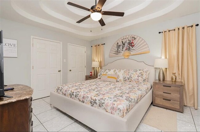 Building Photo - 1107 Lexington Cir