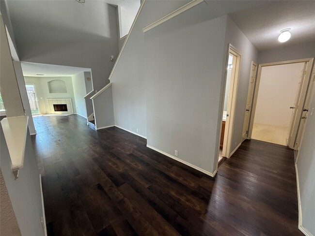 Building Photo - 4822 Russet Trail Ct