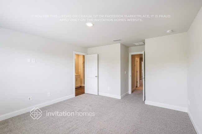 Building Photo - 145 Maybrook Dr