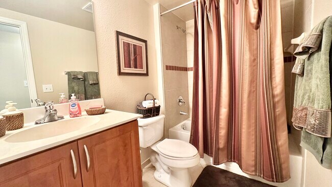 Building Photo - 6556 Emerald Dunes Dr