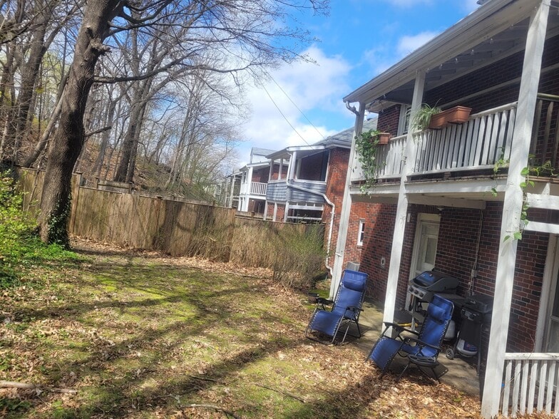 Building Photo - 86 Colborne Rd