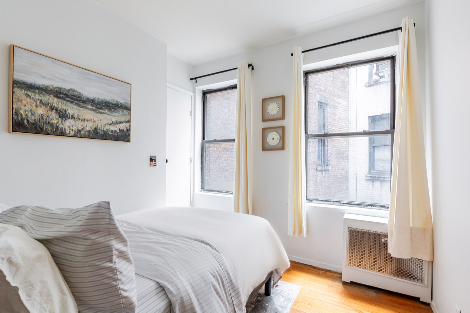 Building Photo - 202 W 102nd St