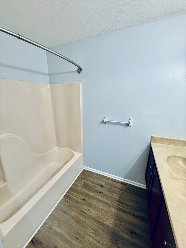 Building Photo - Low-Maintenance 2 Bedroom Condo with Modern Comforts in The Palms Condominium Community