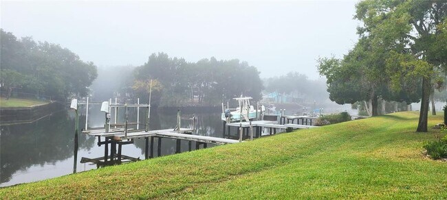 Building Photo - 10906 W Cove Harbor Dr
