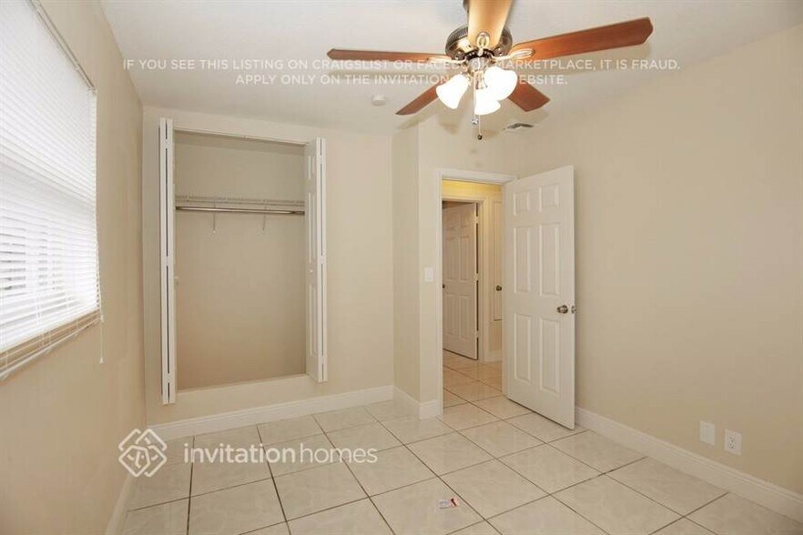 Building Photo - 781 SW 64th Terrace