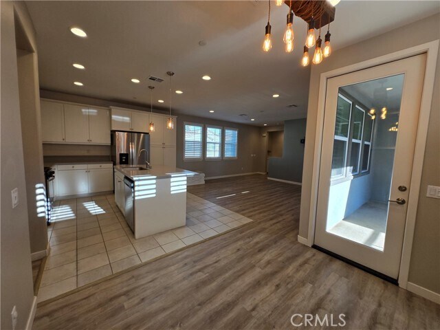 Building Photo - 9445 Retreat Pl