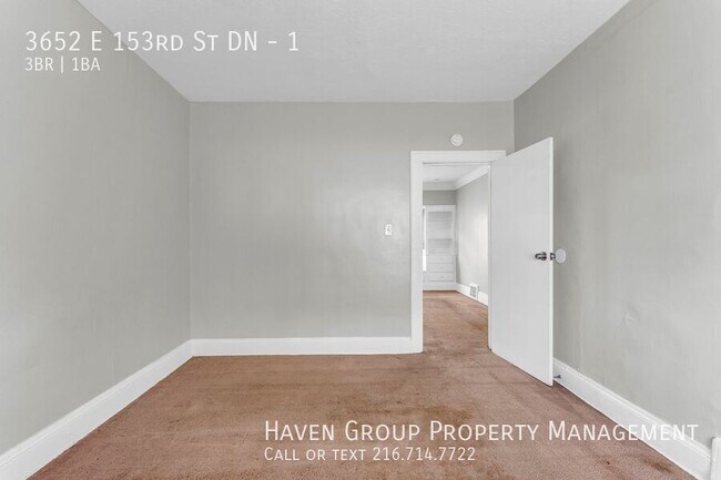 Building Photo - 3652 E 153rd St