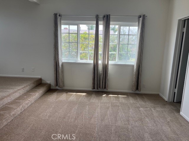 Building Photo - 20252 Everglades Ln