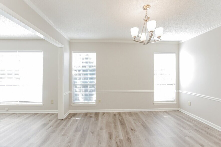 Building Photo - 13809 Walkers Creek Dr