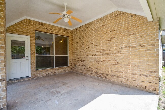 Building Photo - 18911 Dural Dr