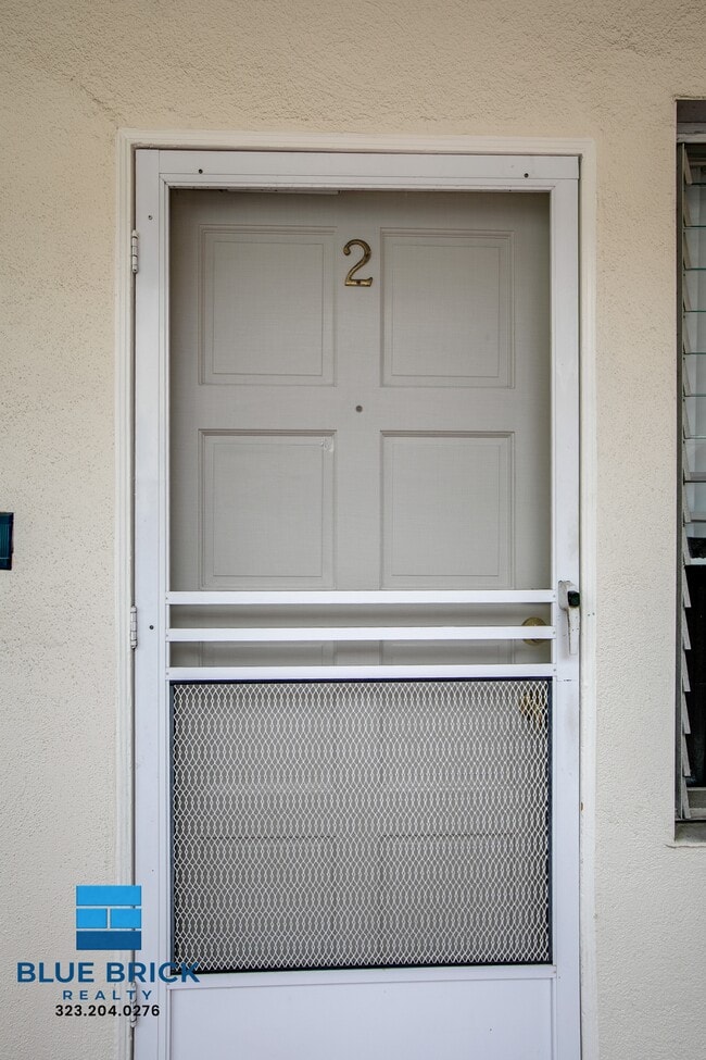 Building Photo - 426 Rexford Dr