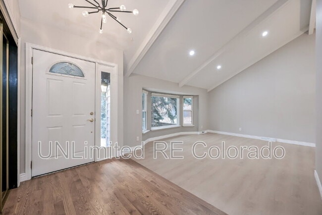 Building Photo - 7705 S Pontiac Ct