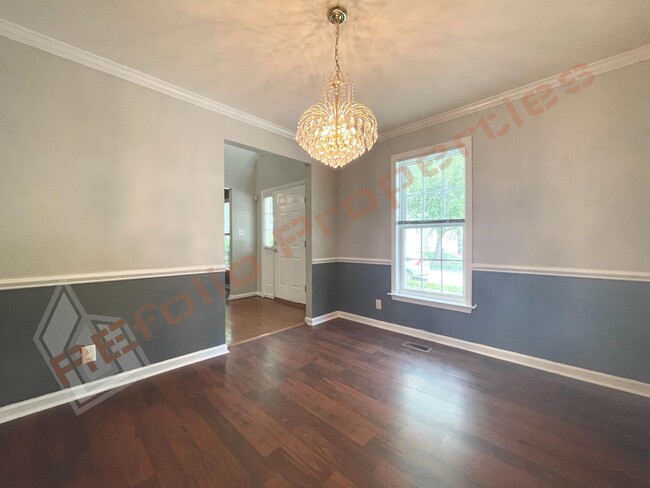 Building Photo - Beautiful 3 Bedroom 2 Car-Garage Home w/ H...