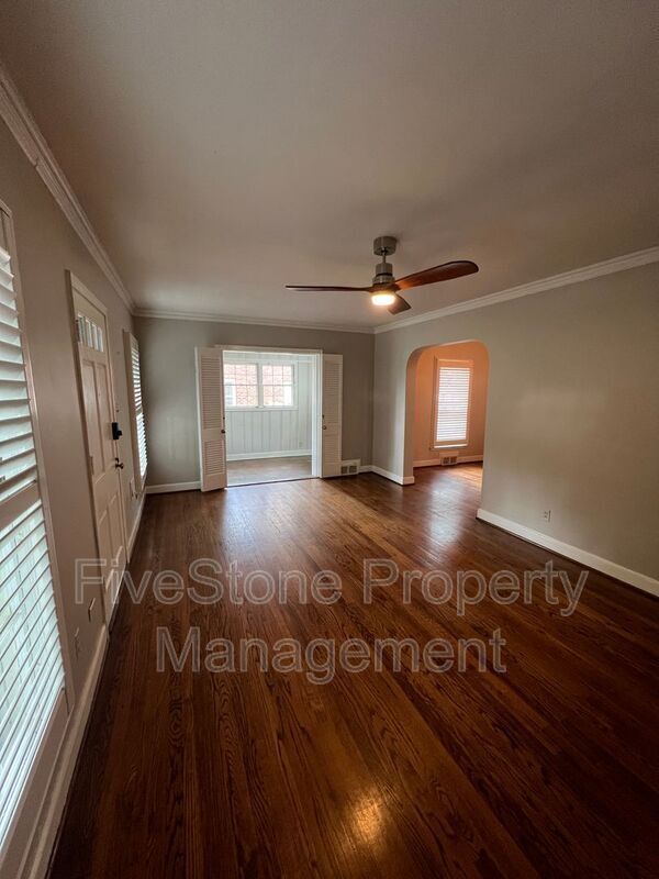 Building Photo - 144 Northwood Dr