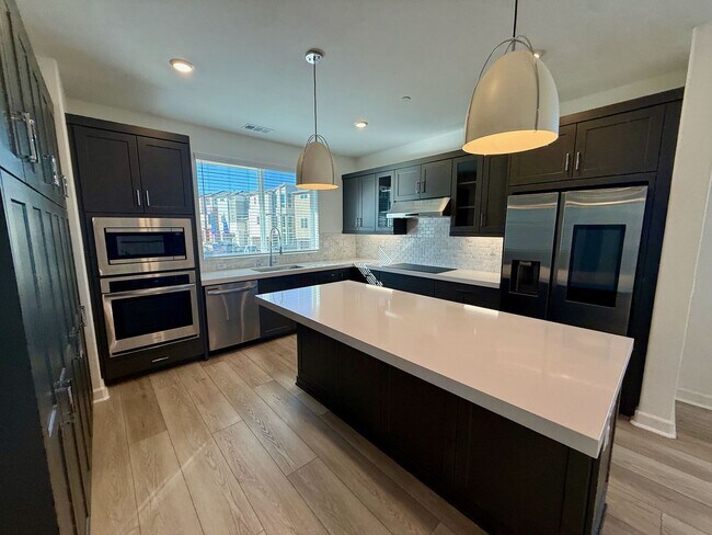 Building Photo - Amazing new home in San Marcos' best new d...