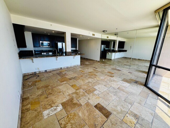 Building Photo - Oceanview 1 Bedroom with Beach Access for ...