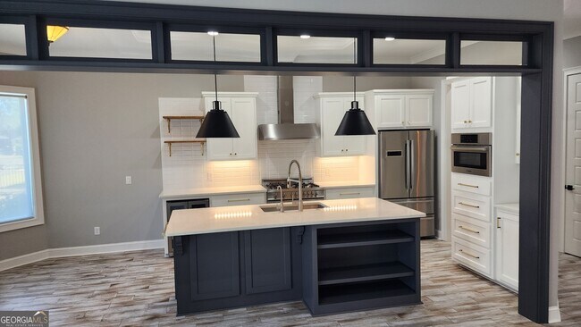 Building Photo - 143 Millers Branch Dr