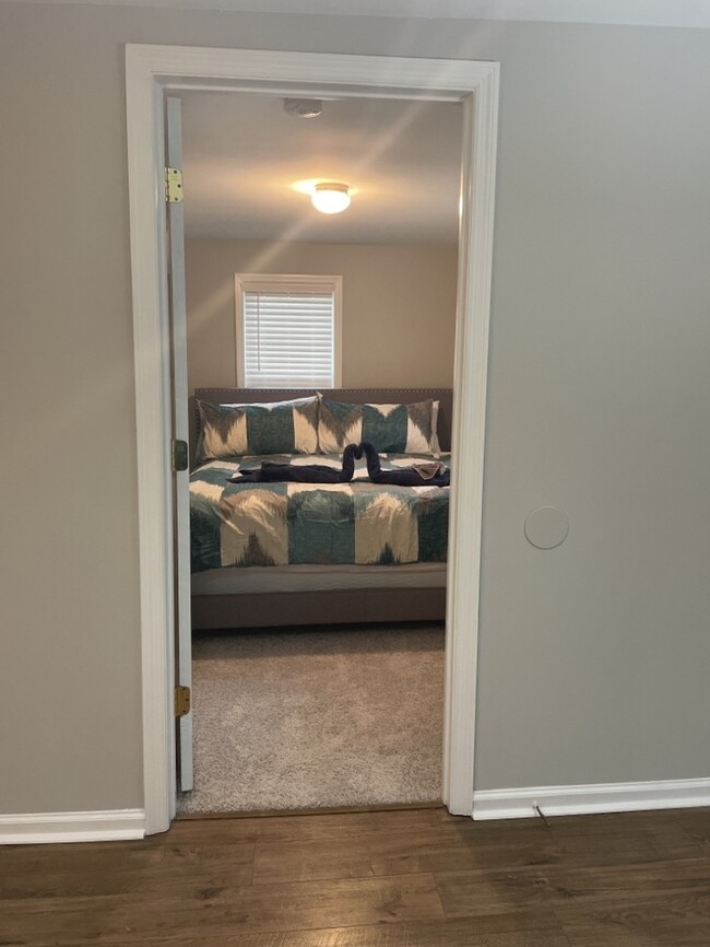 Building Photo - FULLY FURNISHED 408 Miles Road