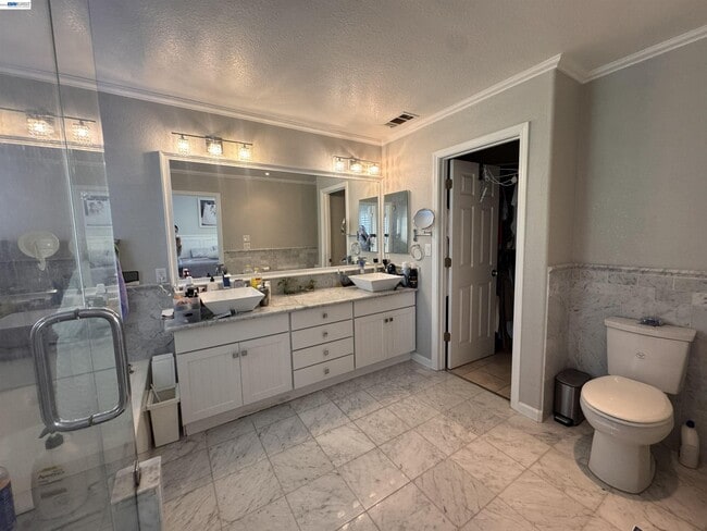 Building Photo - 25806 Clear Springs Ct