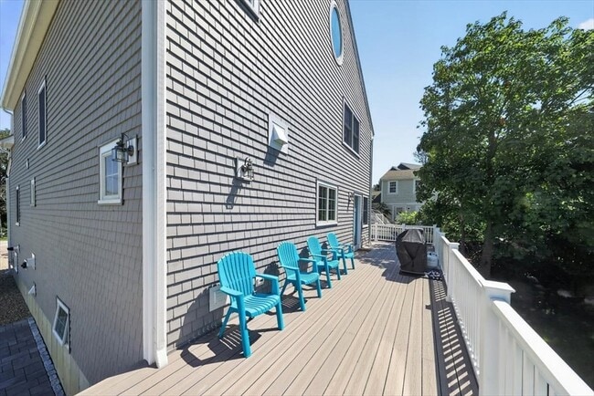 Building Photo - 62 Gilson Rd