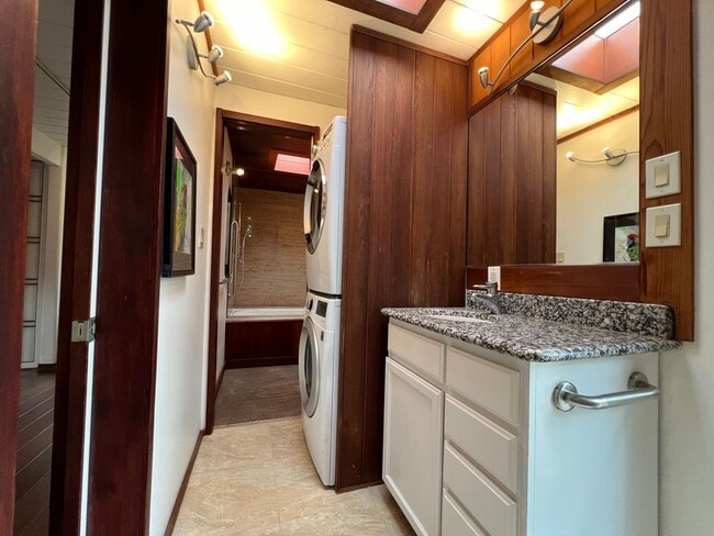 Building Photo - Palo Alto House (3 Beds / 2 Bath) with Ext...