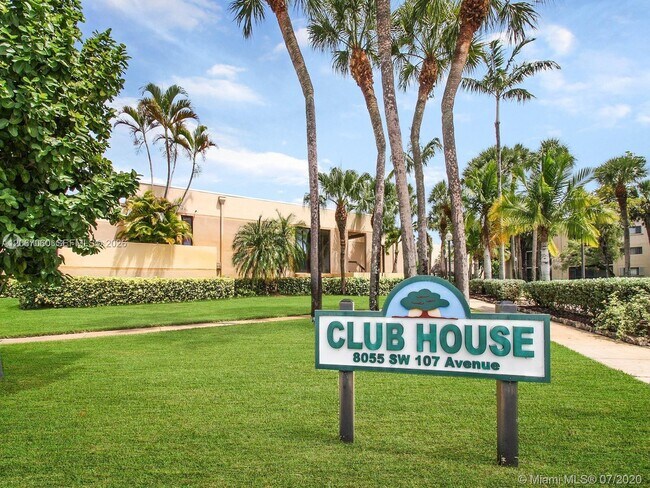 Building Photo - 8065 SW 107th Ave