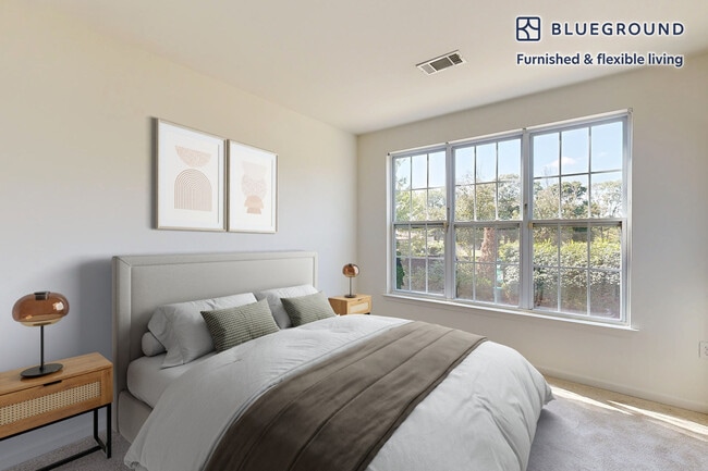 Building Photo - 80 North Centre Ave-SI FL1-ID849A