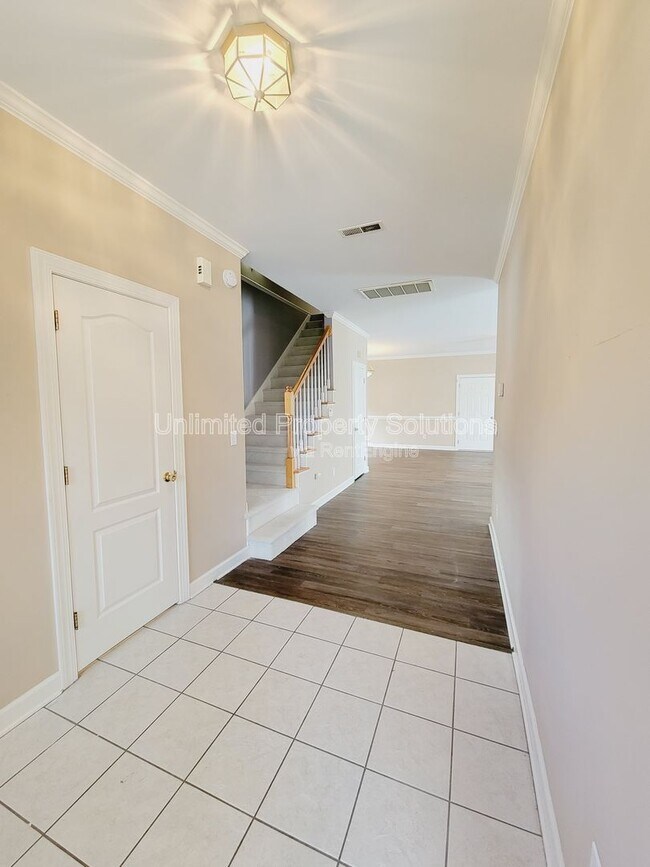 Building Photo - 1500 W Morning Dove Cir