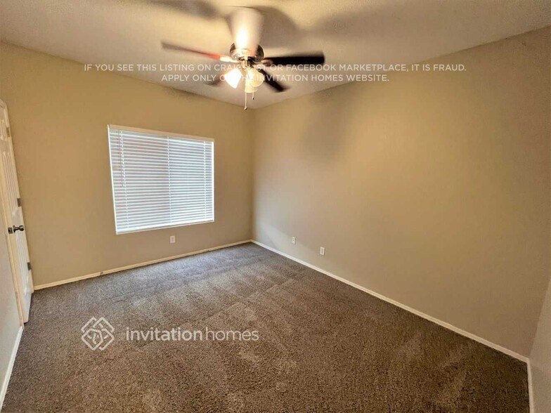 Building Photo - 655 E Renegade Pl