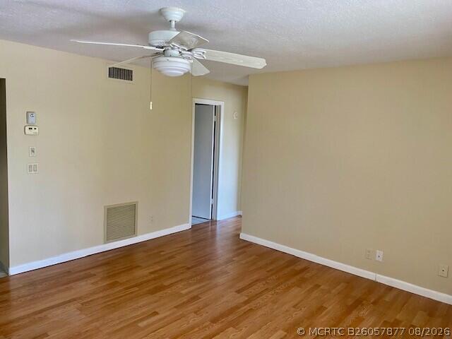 Building Photo - 428 Pine Glen Ln
