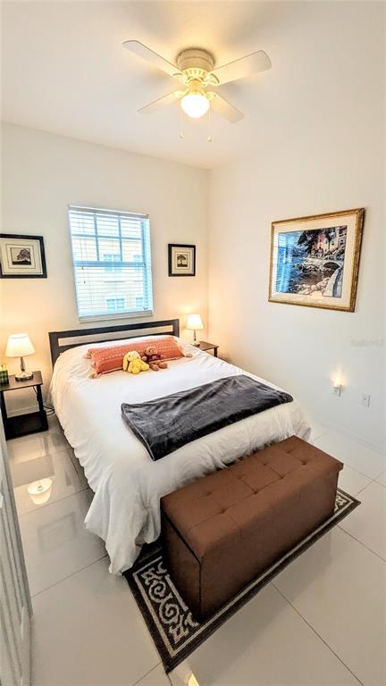 Building Photo - 1064 N Tamiami Trl