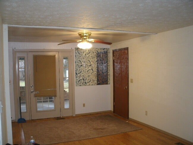 Building Photo - 7948 Stockbridge Dr