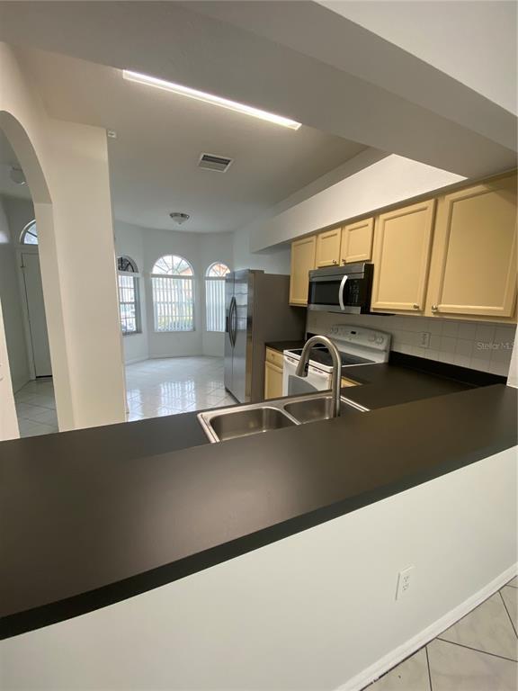 Building Photo - 1626 Prowmore Dr