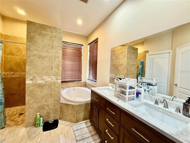 Building Photo - 11242 Blacksmith Dr