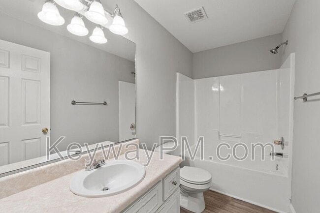 Building Photo - 2054 Reserve Ln