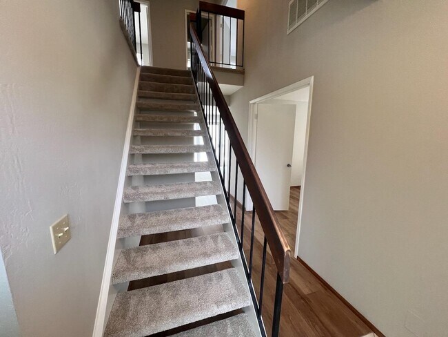 Building Photo - 111 Escobar Ct