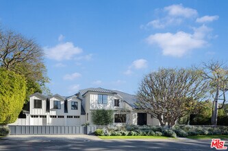 Building Photo - 550 Spoleto Dr