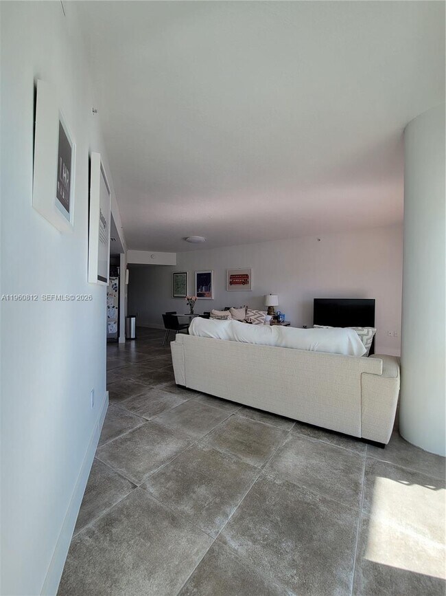 Building Photo - 6580 Indian Creek Dr