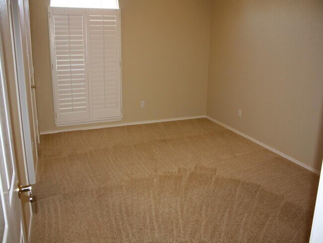 Building Photo - Spacious Home Located Within The Vicinity Of Nearby Park, Restaurants, Shopping Mall & S. Loop 289!