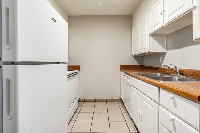 Building Photo - 2605 Farrow Ave