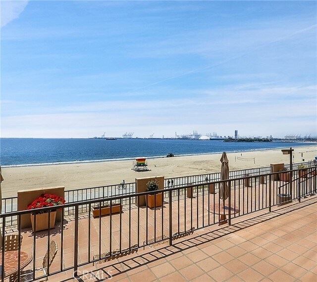 Building Photo - 1750 E Ocean Blvd