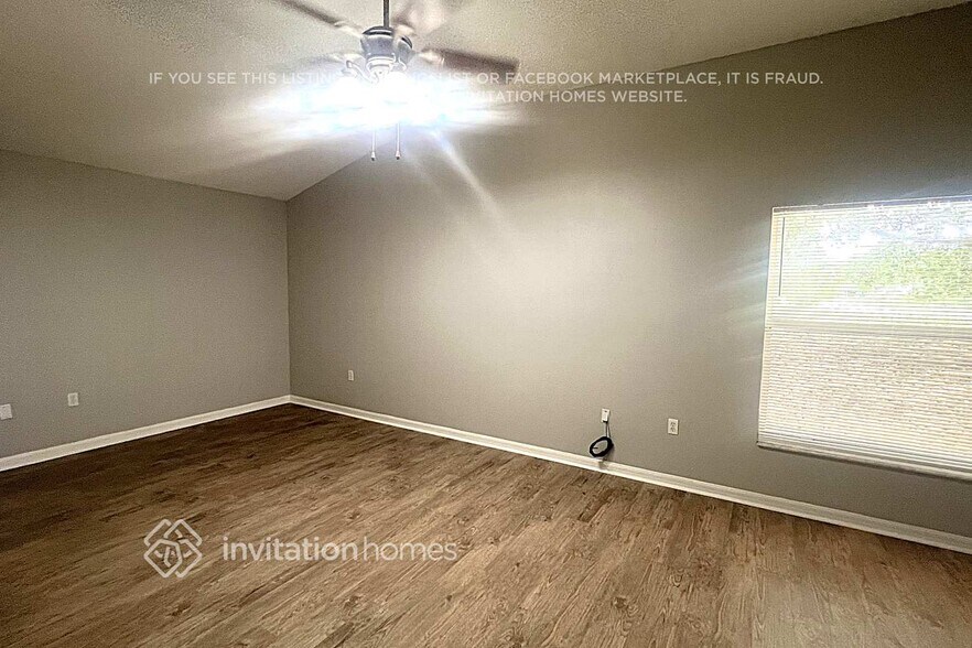 Building Photo - 25136 Ironwedge Dr