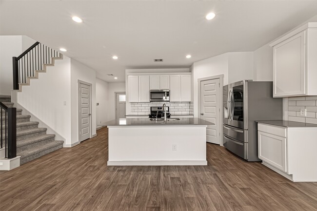 Building Photo - 6903 Green Embers Ln