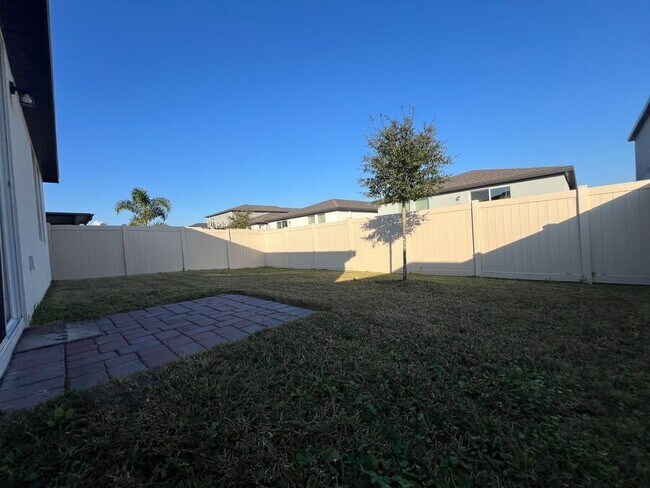 Building Photo - 4439 Rapallo Ave